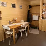 Drewniany Pod Masywem Snieznika 아파트 Nowa Morawa