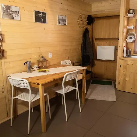 Drewniany Pod Masywem Snieznika Appartamento Nowa Morawa